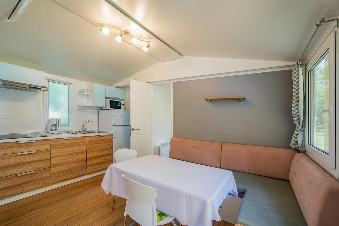 Hungarospa Thermal Camping Mobilhaz ハイデゥソボスロー エクステリア 写真